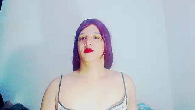 Snapshot of alexandrasexy32 chatting on January 19, 7:12 am alexandrasexy32 online show from January 19, 7:12 am