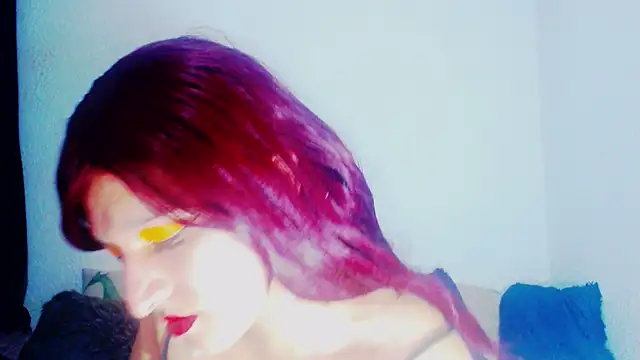 Snapshot of alexandrasexy32 chatting on February 6, 2:51 am alexandrasexy32 online show from February 6, 2:51 am