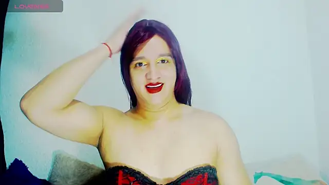 Snapshot of alexandrasexy32 chatting on May 6, 12:58 am alexandrasexy32 online show from May 6, 12:58 am
