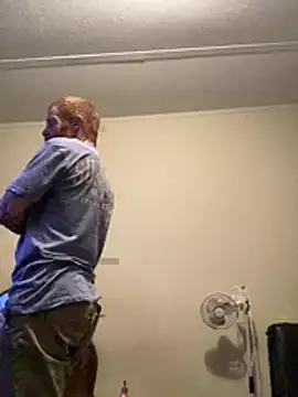 Snapshot of Jay81 chatting on May 14, 10:07 pm Jay81 online show from May 14, 10:07 pm