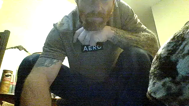 Snapshot of Jay81 chatting on December 24, 10:49 pm Jay81 online show from December 24, 10:49 pm