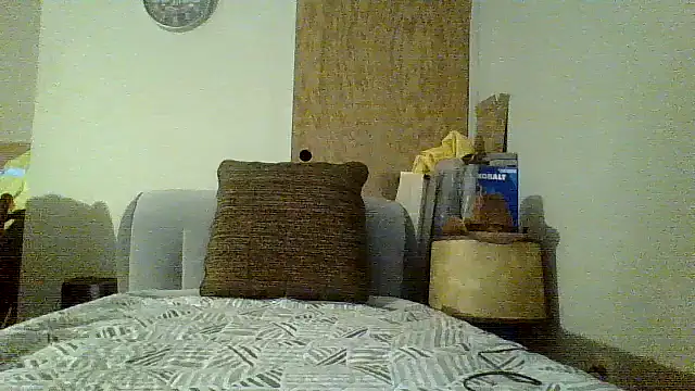 Snapshot of Jay81 chatting on December 23, 9:16 am Jay81 online show from December 23, 9:16 am