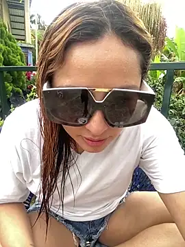 Snapshot of Keittly_ chatting on February 21, 10:04 pm Keittly online show from February 21, 10:04 pm