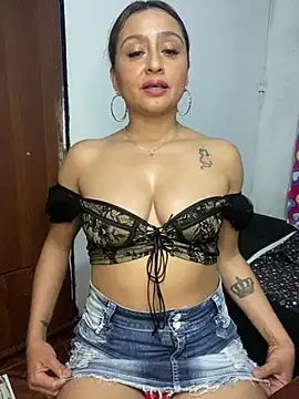Snapshot of Keittly_ chatting on February 18, 12:49 pm Keittly online show from February 18, 12:49 pm
