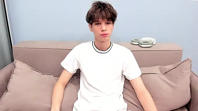 Im Shine Guy online show from November 18, 7:33 am