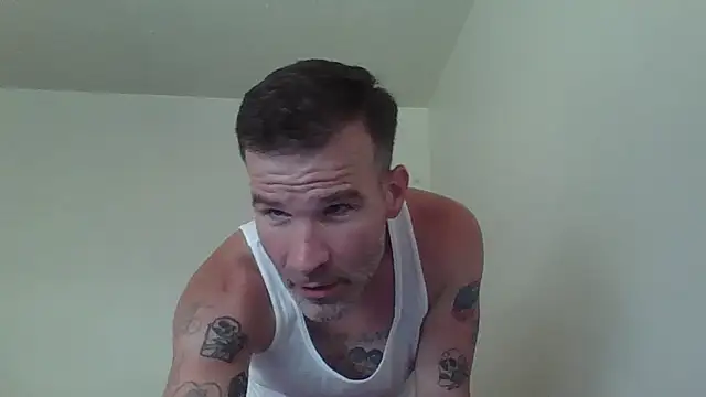 Snapshot of johnnyrockit chatting on July 1, 8:09 pm johnnyrockit online show from July 1, 8:09 pm