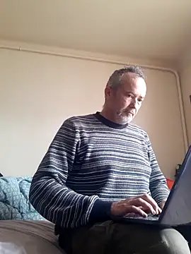 Snapshot of GayPourToi chatting on March 2, 10:47 am GayPourToi online show from March 2, 10:47 am