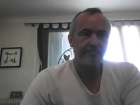 Snapshot of GayPourToi chatting on February 23, 1:42 pm GayPourToi online show from February 23, 1:42 pm