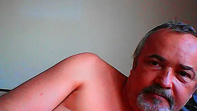 Snapshot of GayPourToi chatting on October 24, 3:33 pm GayPourToi online show from October 24, 3:33 pm