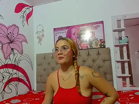 Lunaynick online show from November 16, 12:10 pm