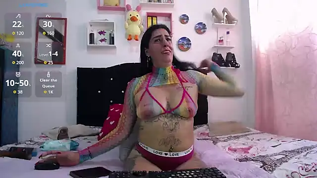 la gatabk  online show from April 6, 8:21 pm