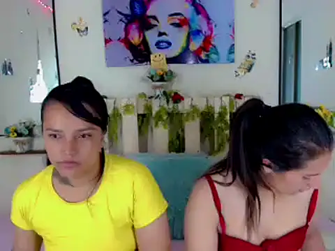 Sharon et Khloe12 online show from January 4, 4:23 am