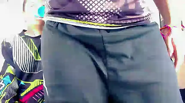 Sharon et Khloe12 online show from January 16, 5:00 am