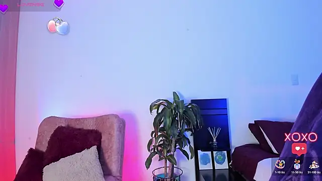 Snapshot of AndreaVelasco chatting on November 14, 6:44 pm AndreaVelasco online show from November 14, 6:44 pm