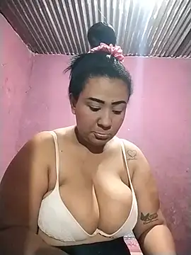 Milena1024 online show from May 24, 11:04 pm