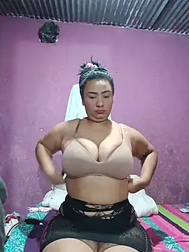 Snapshot of Milena1024 chatting on June 26, 10:21 am Milena1024 online show from June 26, 10:21 am