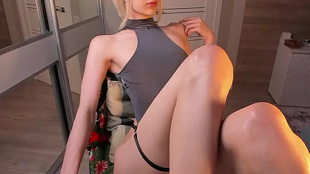 celestial  Rose online show from March 26, 2:04 pm