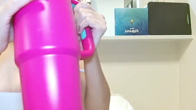  hina chan  online show from November 12, 2:10 pm