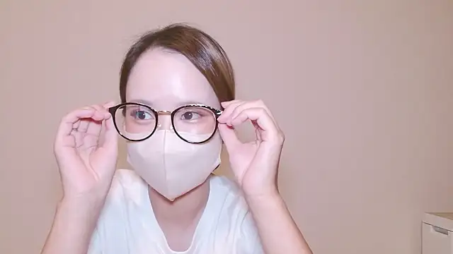 Snapshot of _hina_chan_ chatting on July 1, 2:06 pm hina chan online show from July 1, 2:06 pm