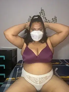 Snapshot of Riyaki-sama chatting on December 1, 6:20 pm Riyaki-sama online show from December 1, 6:20 pm