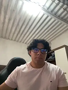 ikkipro online show from February 2, 10:53 pm