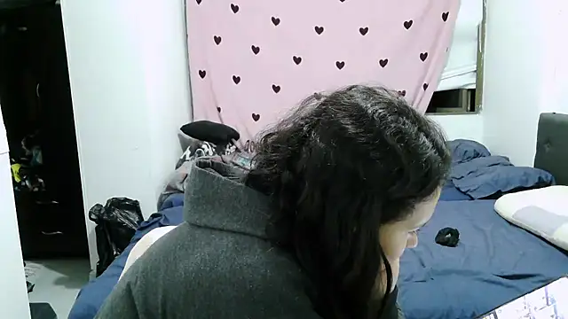 luxandracon23 online show from November 6, 12:14 am