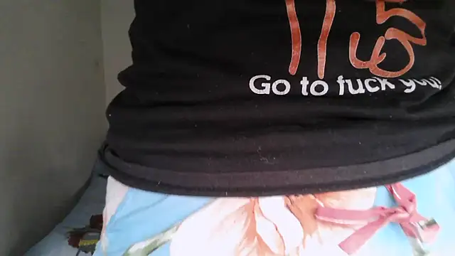 luxandracon23 online show from February 3, 11:48 am