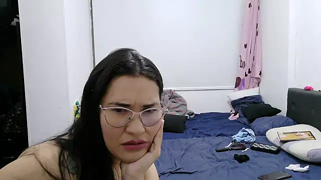 luxandracon23 online show from November 8, 2:26 am