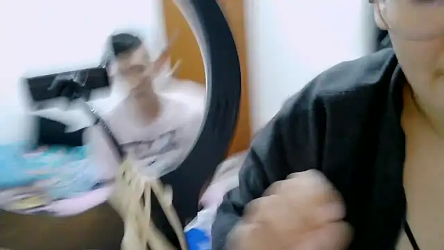 luxandracon23 online show from January 7, 7:35 am