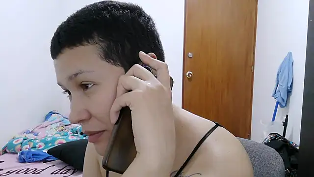 luxandracon23 online show from January 5, 5:27 pm