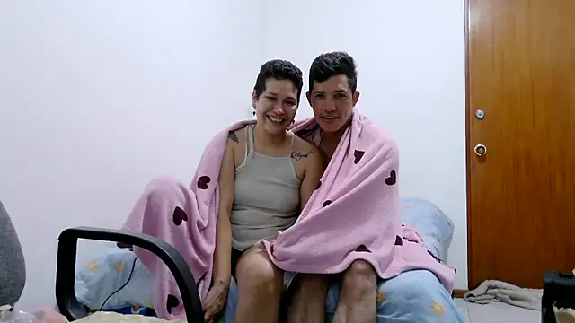 luxandracon23 online show from February 10, 10:47 am