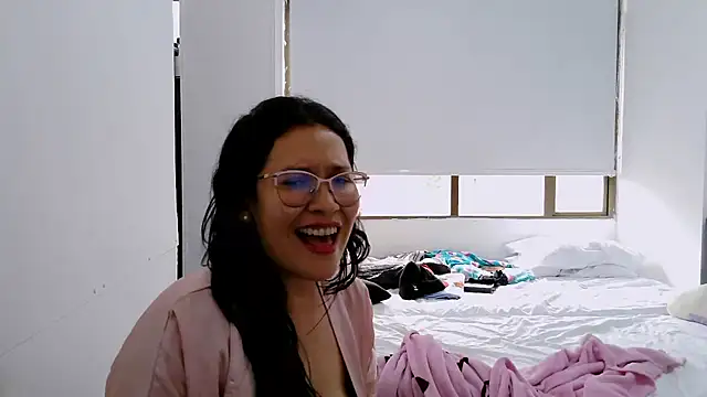 luxandracon23 online show from September 15, 7:58 pm