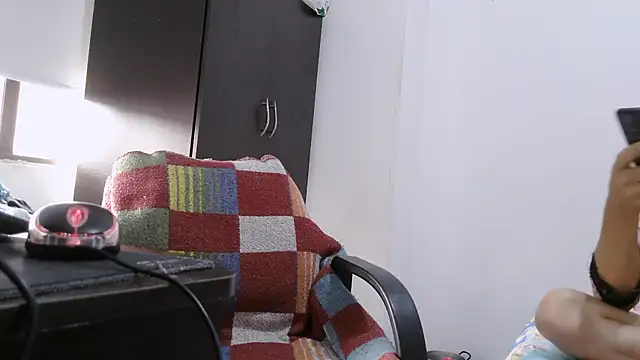 luxandracon23 online show from February 22, 1:02 pm