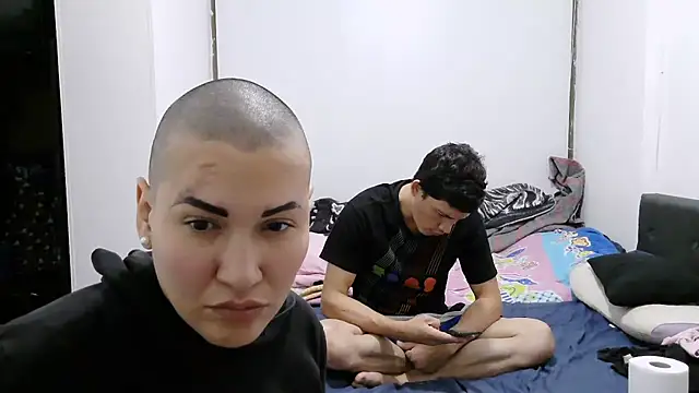 luxandracon23 online show from November 20, 12:33 am