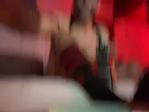 Snapshot of trebord77 chatting on March 1, 3:21 am trebord77 online show from March 1, 3:21 am