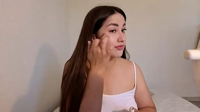 Snapshot of Aria_Blisss chatting on June 25, 2:31 am Aria Blisss online show from June 25, 2:31 am