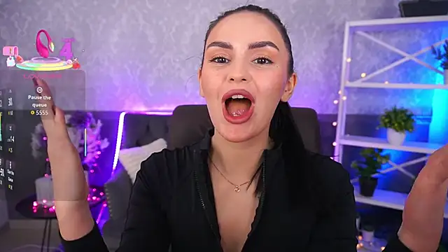 Snapshot of MilashaLovely chatting on November 15, 9:08 pm MilashaLovely online show from November 15, 9:08 pm