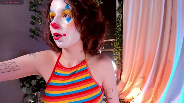 Snapshot of mind_game chatting on February 23, 5:45 am mind game online show from February 23, 5:45 am