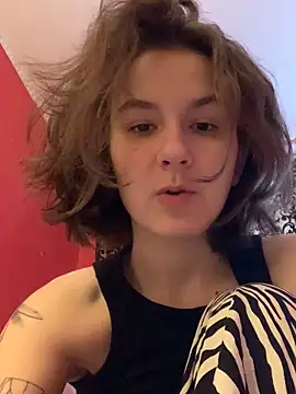 Snapshot of mind_game chatting on February 19, 8:01 am mind game online show from February 19, 8:01 am