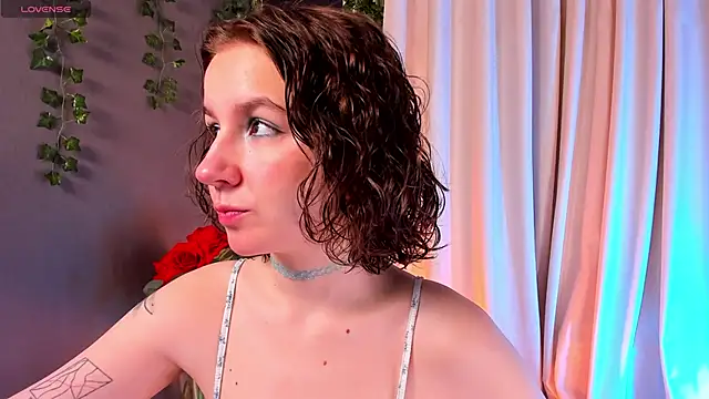 Snapshot of mind_game chatting on March 10, 5:33 am mind game online show from March 10, 5:33 am