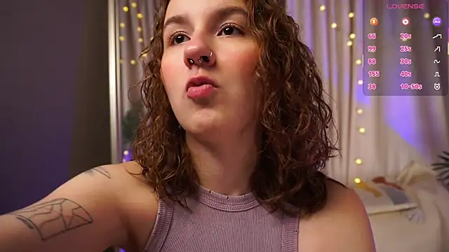 Snapshot of mind_game chatting on October 10, 6:03 am mind game online show from October 10, 6:03 am