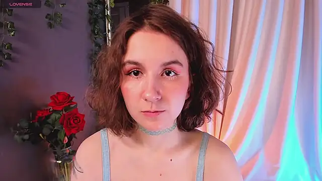 Snapshot of mind_game chatting on March 20, 8:53 am mind game online show from March 20, 8:53 am