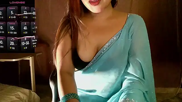 deslisexpriya online show from May 31, 2:34 pm