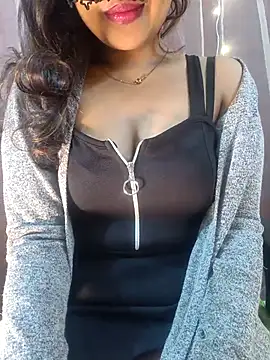 deslisexpriya online show from December 20, 11:18 pm