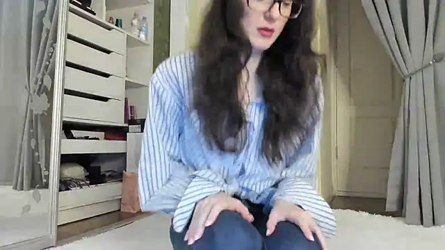 Baby Jewel online show from November 9, 11:14 am