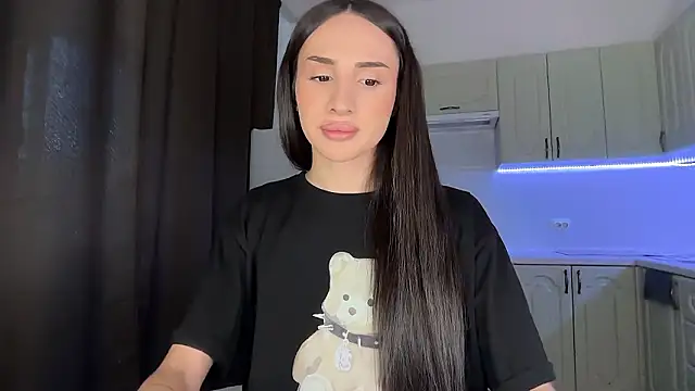 Kim Oberlin  online show from March 21, 10:52 am