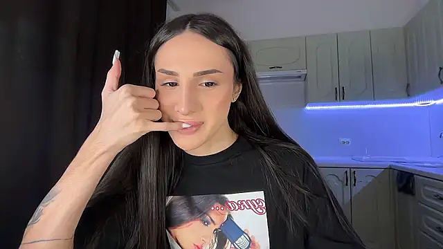 Kim Oberlin  online show from March 3, 2:02 pm