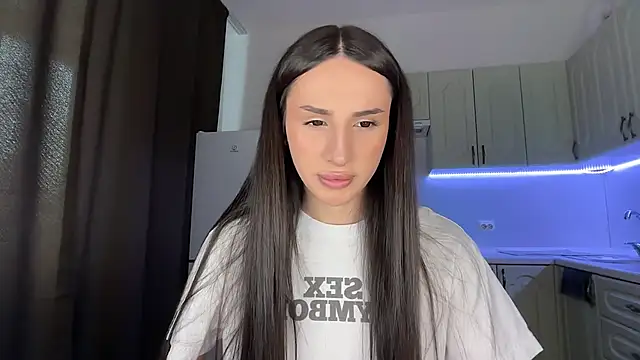 Kim Oberlin  online show from March 8, 12:08 pm