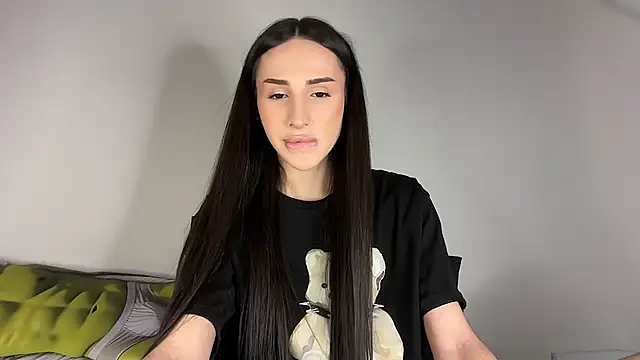 Kim Oberlin  online show from February 12, 2:17 pm