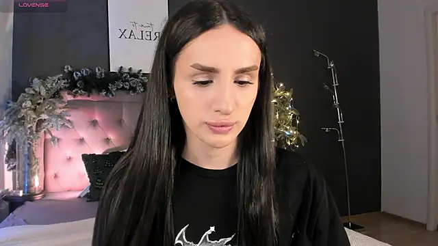 Kim Oberlin  online show from December 21, 6:59 am